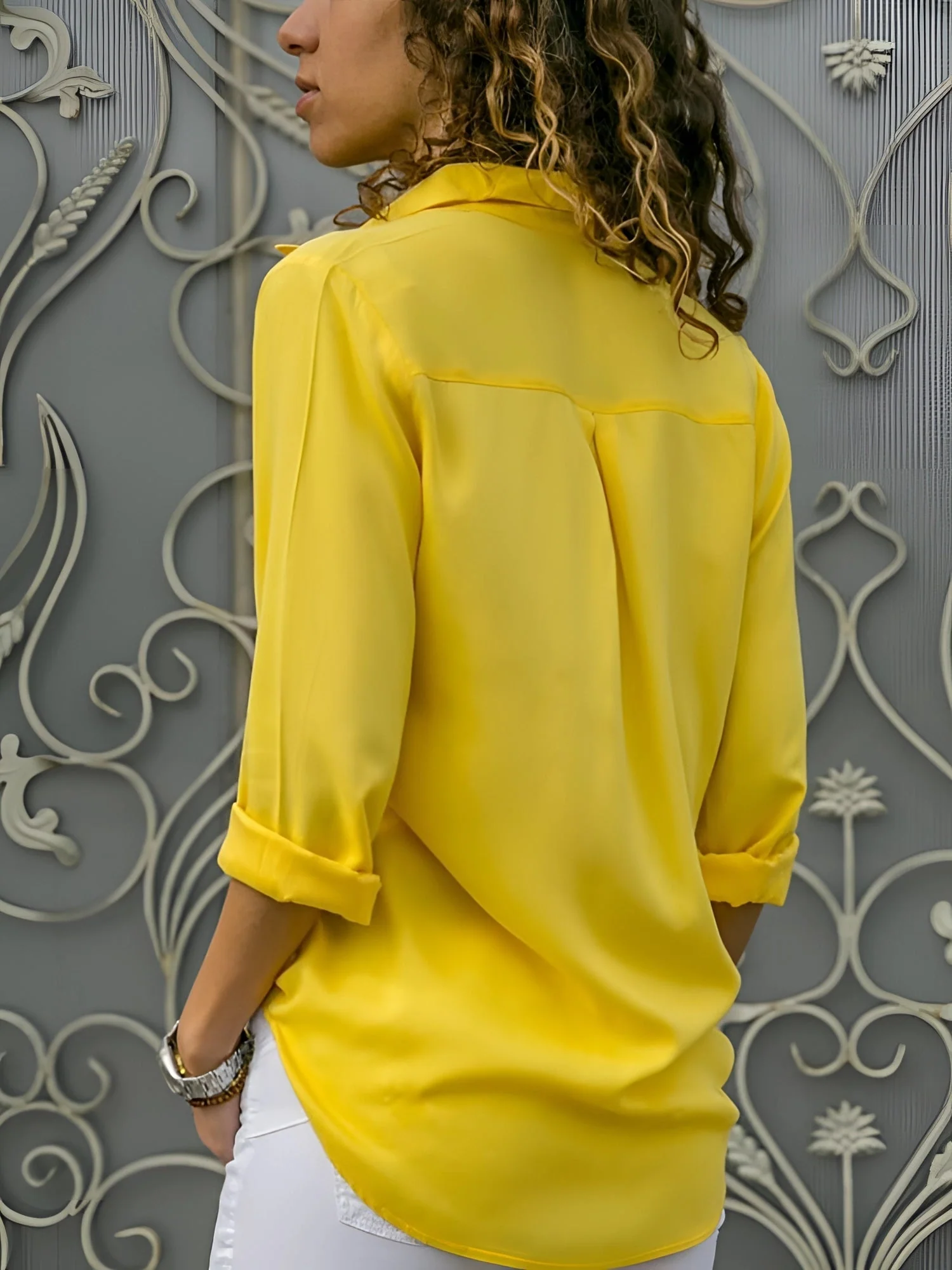 Aiah – Blouse légère col V pour femme - Image 11
