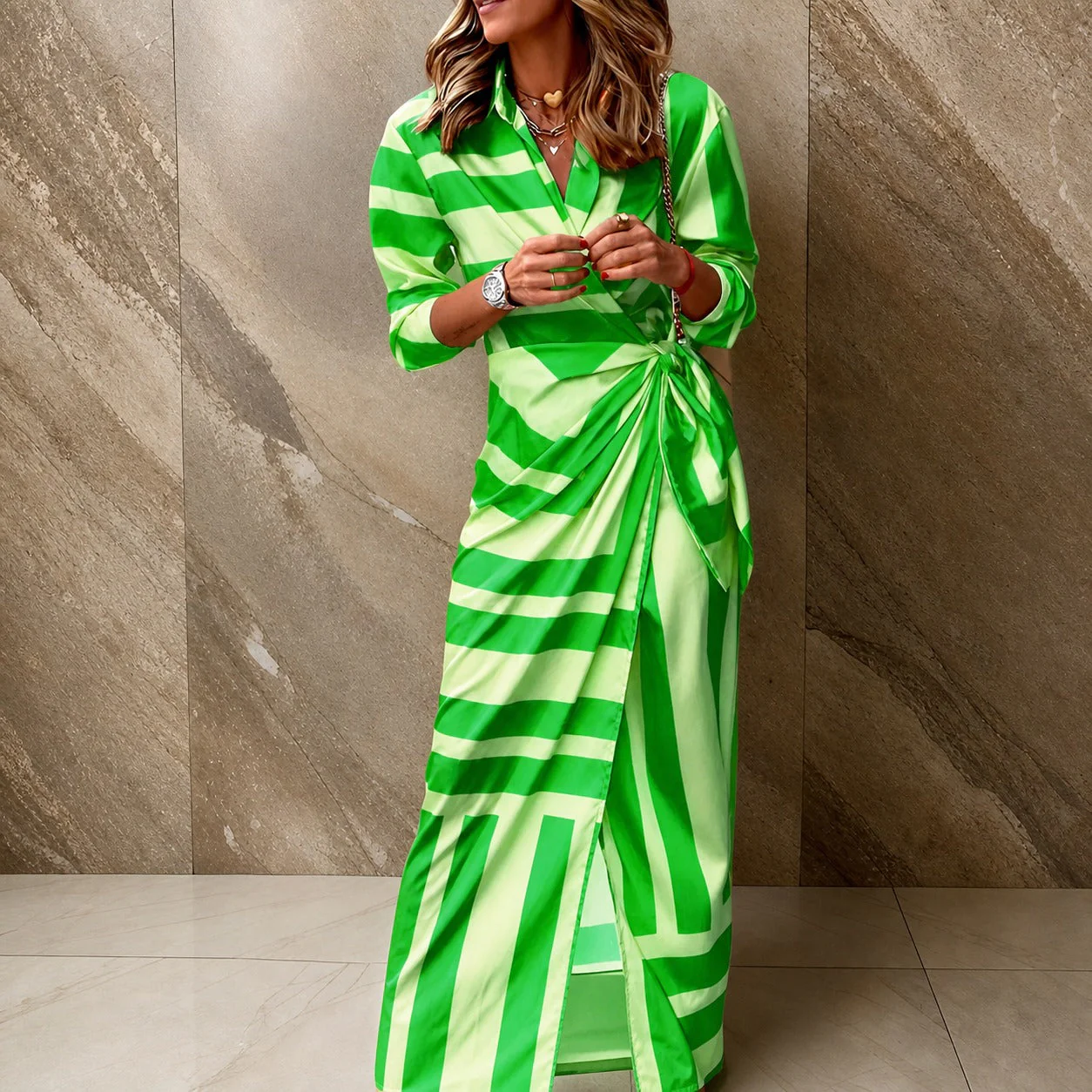 Aliza - Robe Élégante à Motif Rayé
