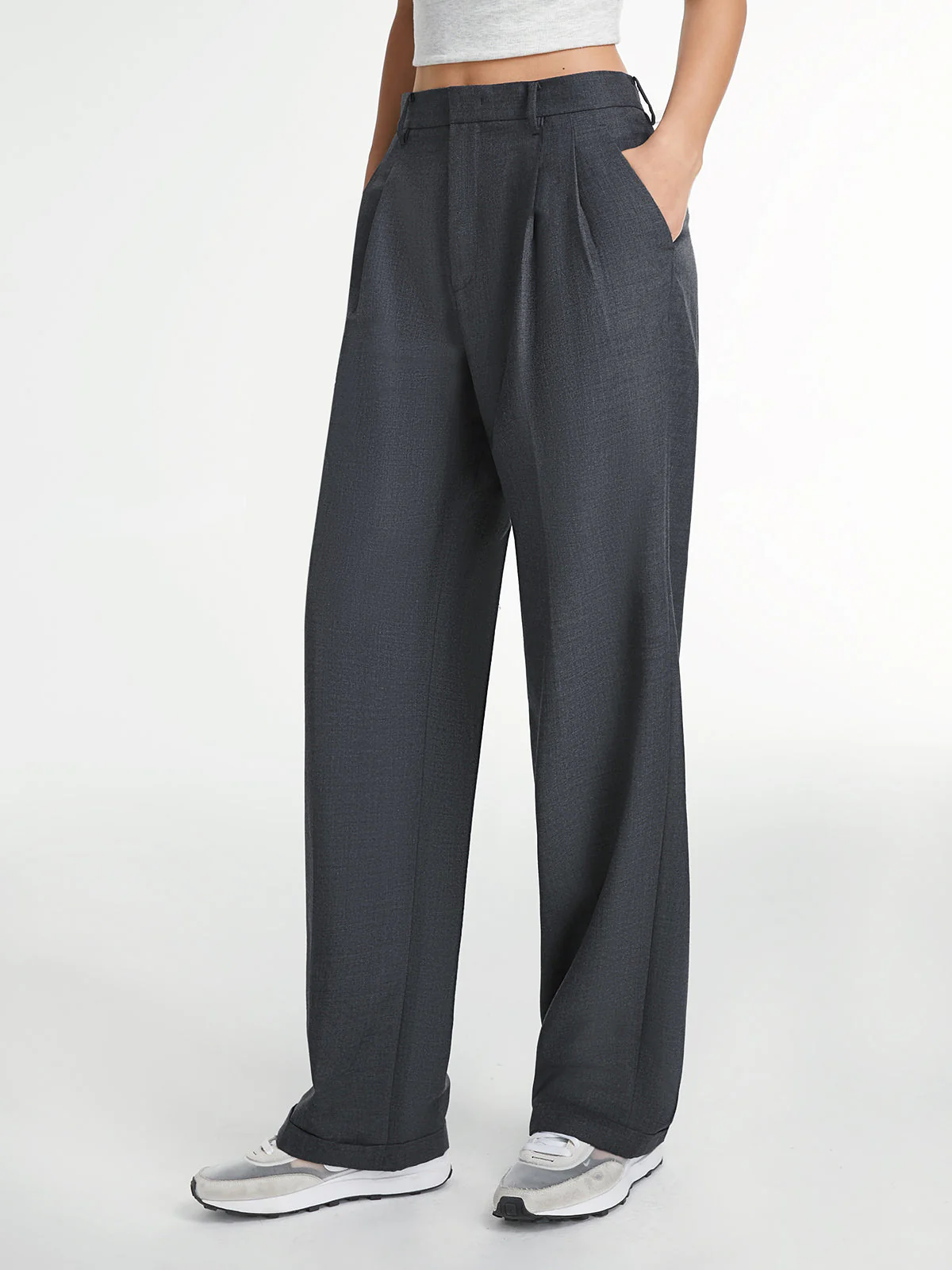 Amira – Juste Pantalon de Costume - Image 3