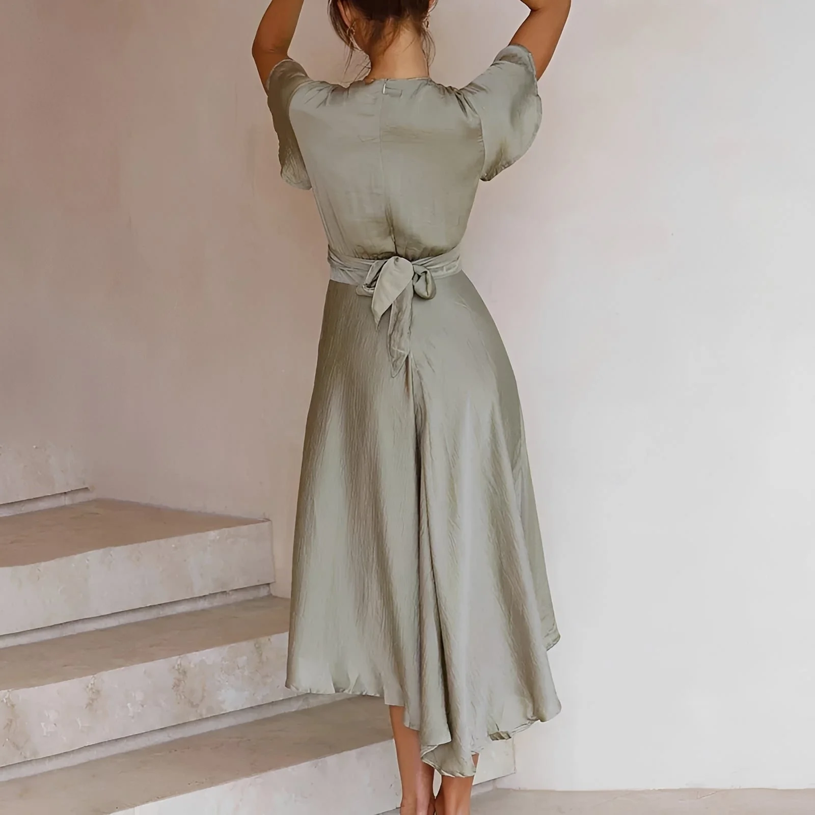 Eliana - Robe Chic et Asymétrique - Image 3