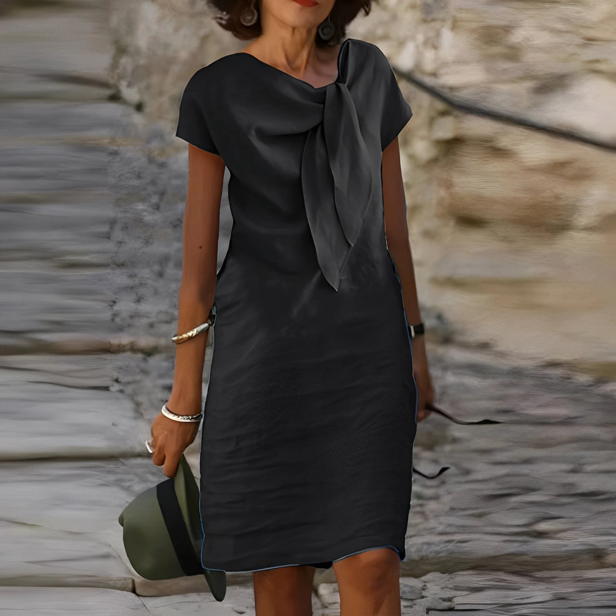 Hazel - Mini-robe élégante style cravate pour femmes - Image 6