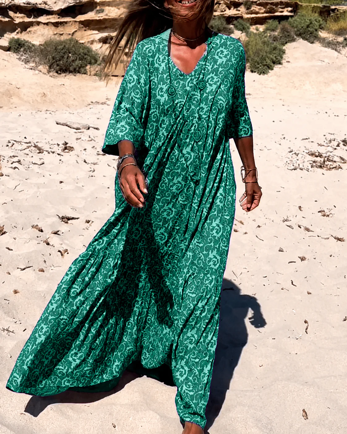 Lucienne - Robe à Col V à la Mode - Image 3