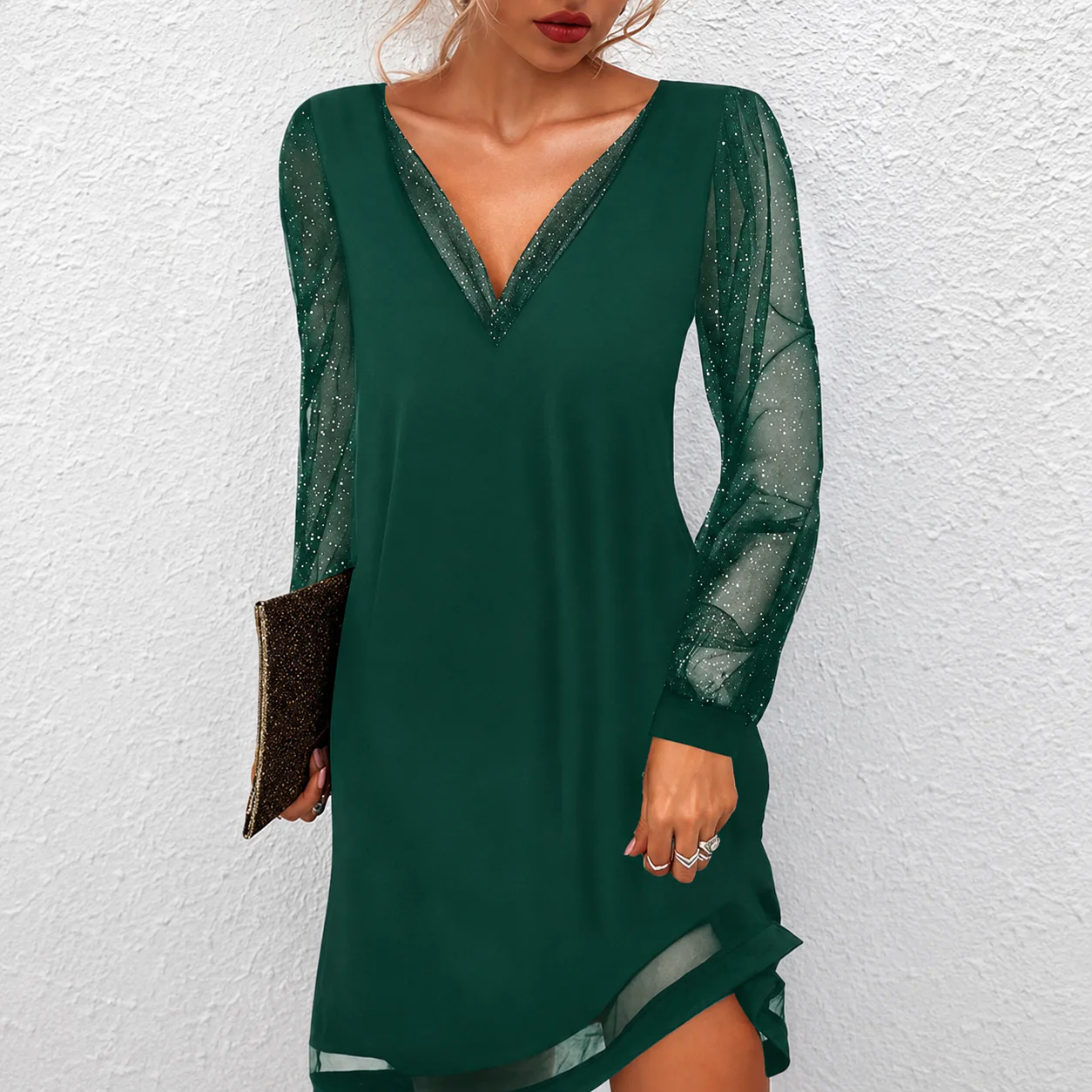 Mierra - Robe Mini Élégante à Col en V - Image 2