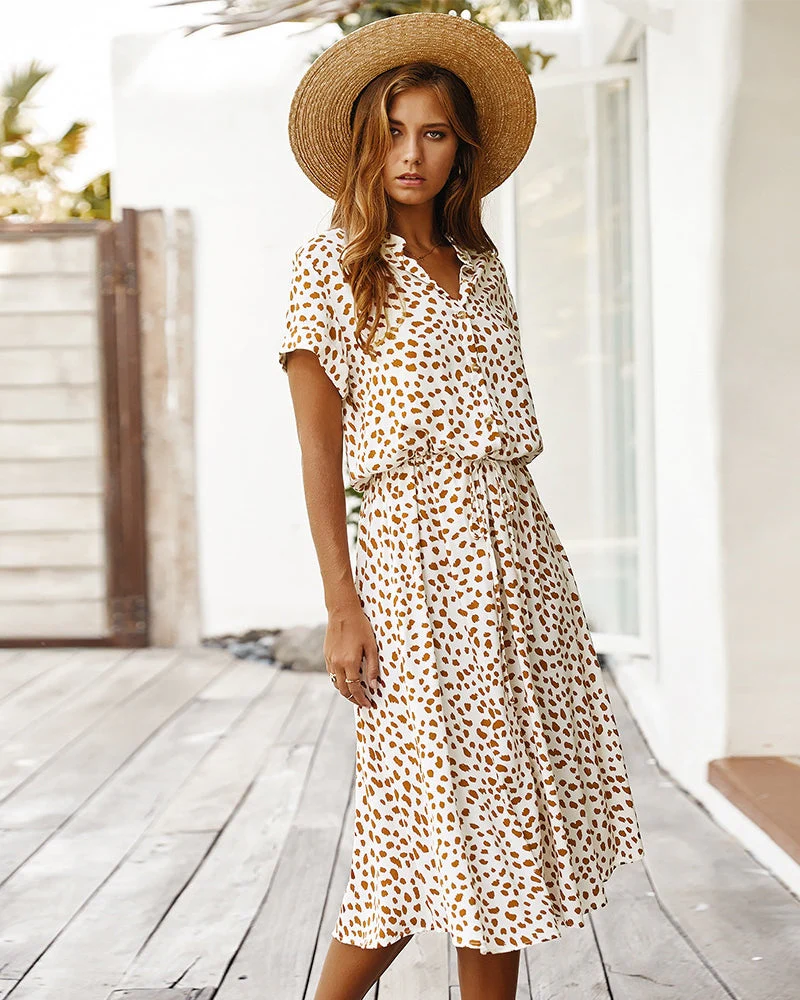 Molly - Robe courte chic à manches courtes avec col pour femmes - Image 5