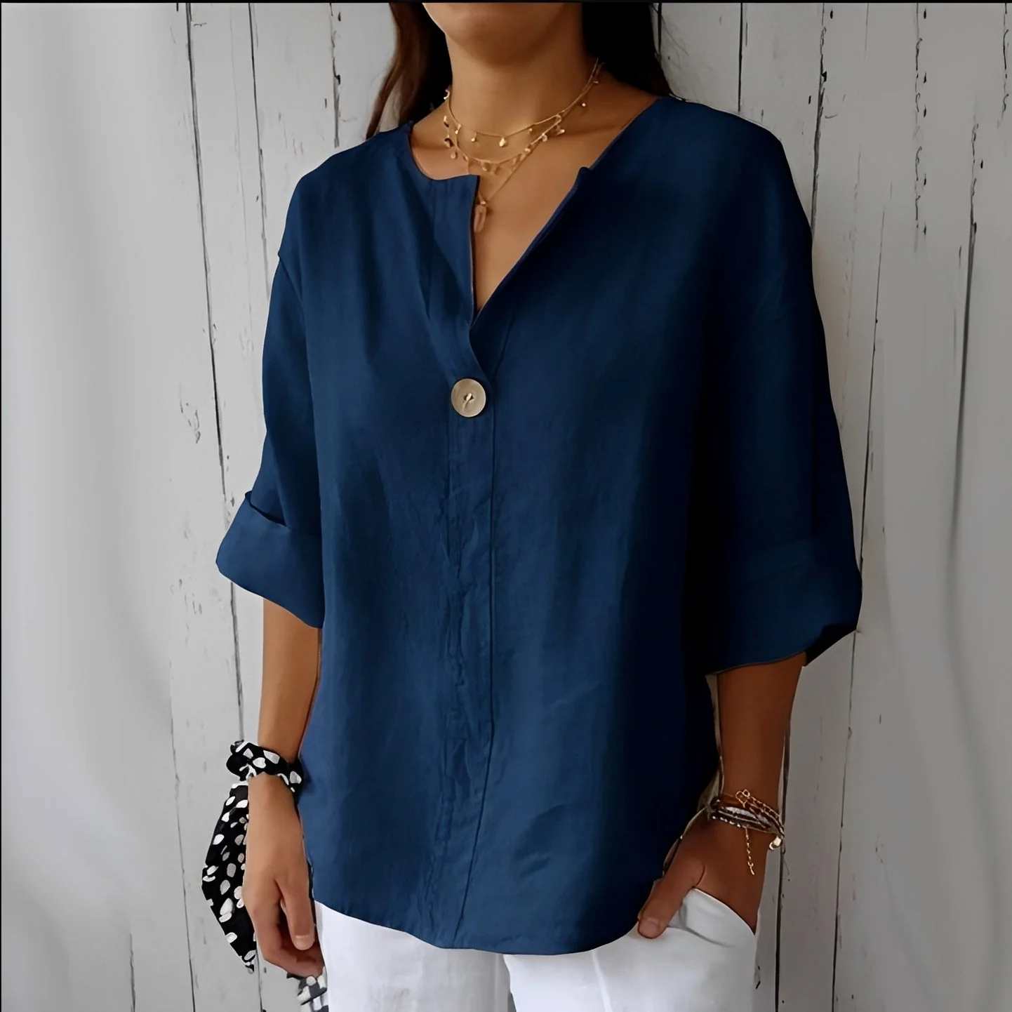 Noémie - Blouse légère avec col en V pour femme - Image 6