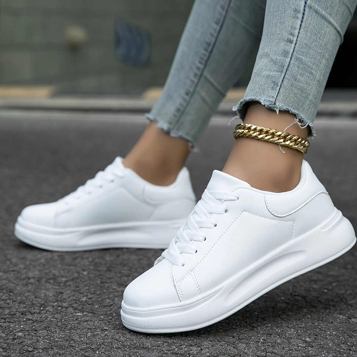 Romy – Sneakers blanches au design épuré - Image 3