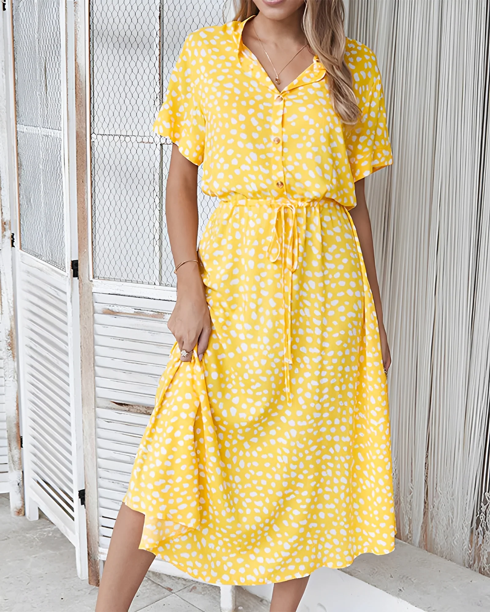 Shannon - Robe midi chic à décolleté en V - Image 2