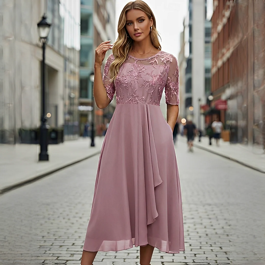 Victoria - Robe Élégante avec Dentelle Découpée - Image 2
