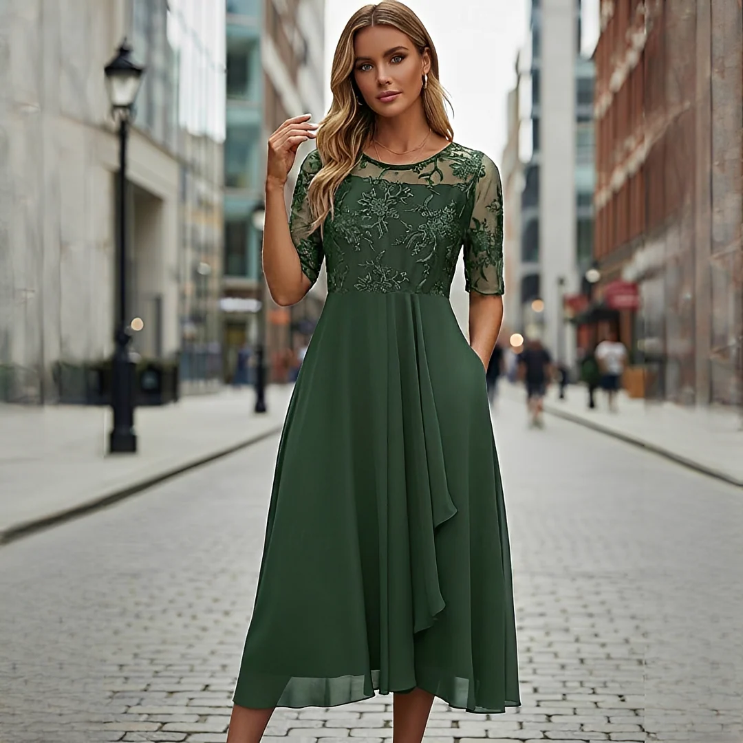 Victoria - Robe Élégante avec Dentelle Découpée - Image 4